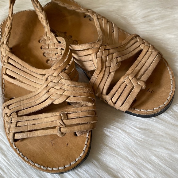 Women’s sandals size 7 - Picture 4 of 5